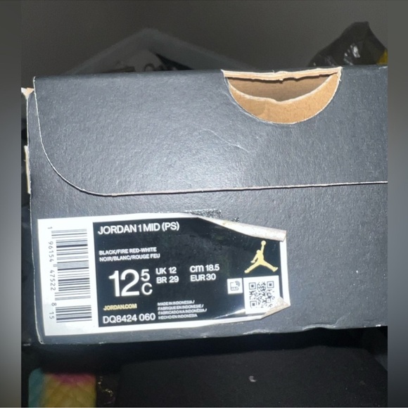 Kids Nike Shoes - Picture 3 of 3